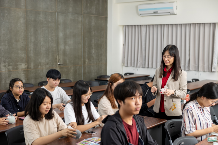 朝陽科技大學社會工作系教師施麗紅