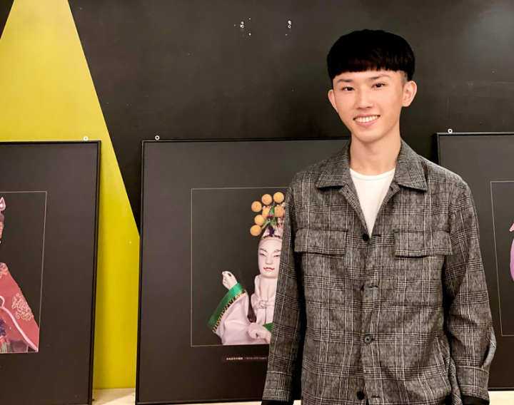 22歲台灣青年鋼琴家黃子嘉正在瑞士習琴，近日應邀返台參加李斯特鋼琴藝術節演出，16日將在台北國家音樂廳登場獻藝。