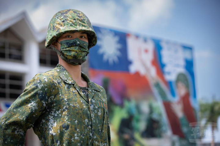 入伍生郭澤表示，未來他會持續秉持著「想飛」的初衷，朝自己的夢想前進，勇敢追夢。（軍聞社記者林澤廷攝）