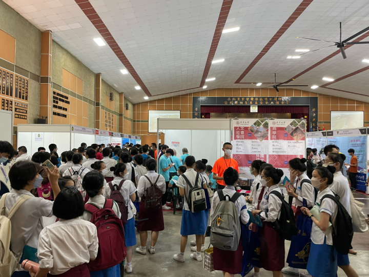 連公使出席2022台灣高等教育展雙溪大年場次開幕典禮