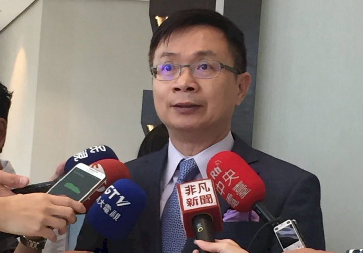 外貿協會董事長黃志芳表示，不論是裴洛西此次訪台還是10月的美國台灣形象展，這種密切交流，都可以讓兩國人民感情更加緊密。