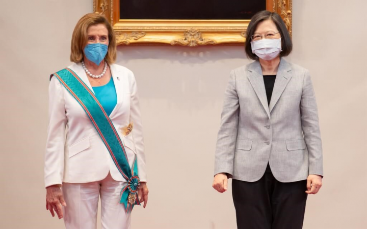 U.S. House Speaker Nancy Pelosi (left) and President Tsai Ing-wen. Photo courtesy of Presidential Office