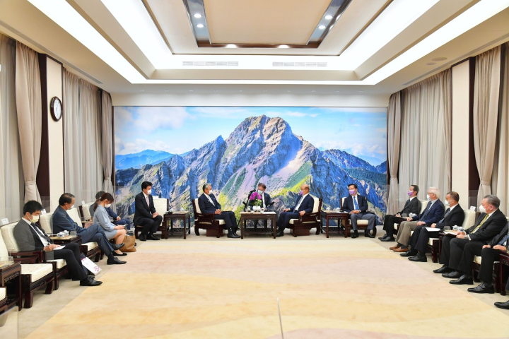行政院長蘇貞昌接見日本「日華議員懇談會」會長古屋圭司眾議員一行