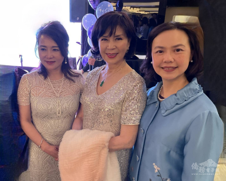 左起:莊住維、白嘉莉、范惠君