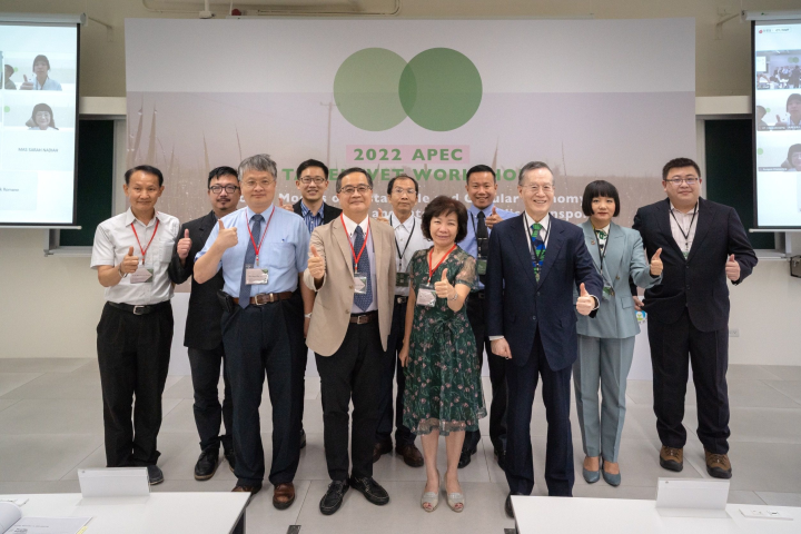 教育部12、13日辦理「2022 APEC循環經濟技職產學合作工作坊」，邀請7個會員經濟體及國內大專校院54位代表共同參與