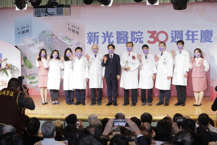 副總統出席「新光醫院30週年慶院慶大會」