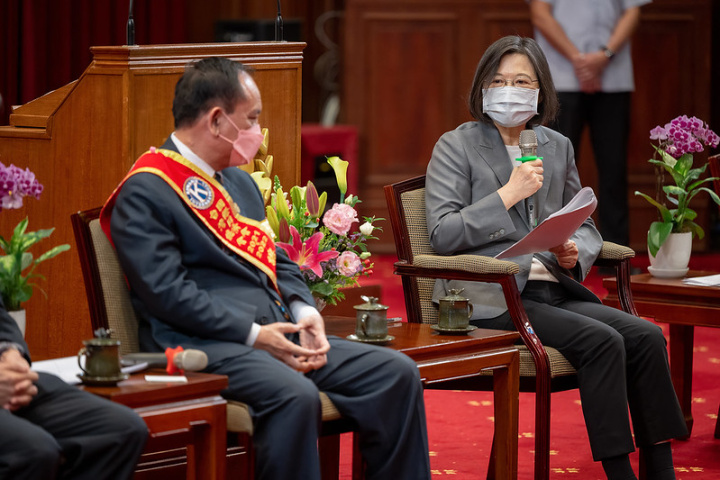 蔡英文總統29日上午接見「國際同濟會台灣總會理監事首席及全國十大傑出農業專家」