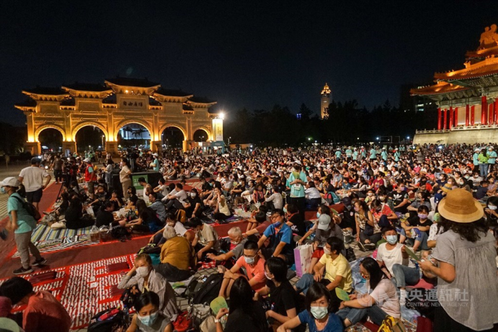 Cloud Gate Dance Theatre brings back open-air show to Taipei