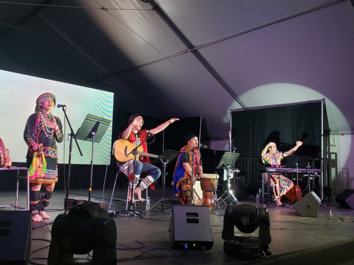 台灣原住民樂團Kanatal精湛演出，為溫哥華台灣文化節拉開美好序幕。