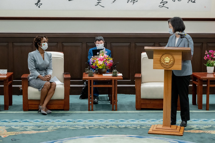 St. Christopher and Nevis Ambassador Jasmine Elise Huggins delivers a speech.