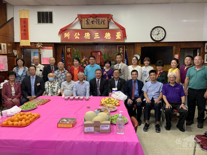 羅省至德三德公所慶祝中秋節祭祖午宴活動-大合照 
