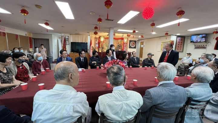 童振源拜會龍岡親義公所