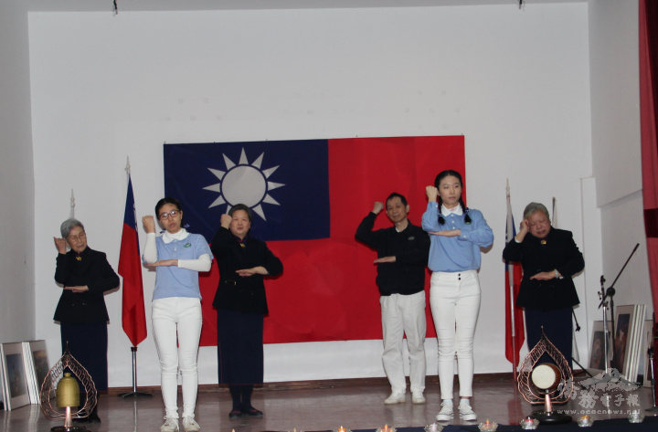 「讓愛傳出去」手語表演