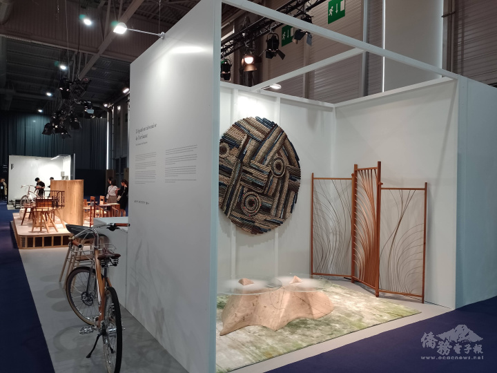 區隔出來的小展示間有櫥窗展示的概念