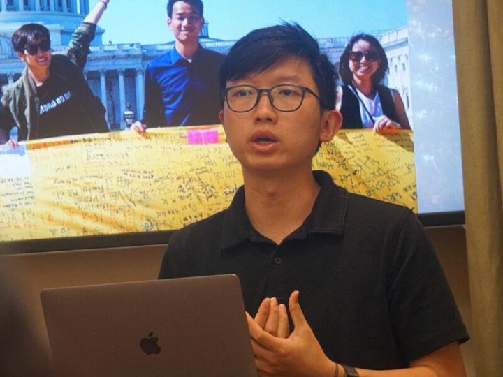 流亡美國的香港民主人士張崑陽（圖）2日向台灣人公共事務會FAPA洛杉磯分及洛杉磯香港論壇等台港人士演講。