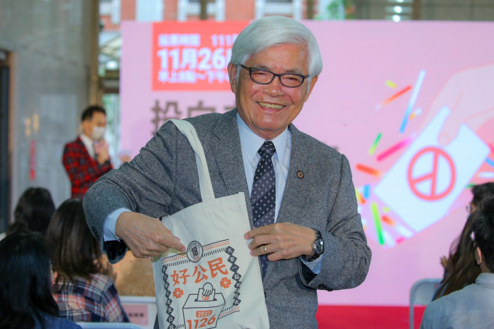 憲法修正案公民複決第1案正式公告 中選會首度使用AR濾鏡 創意宣導18歲公民權