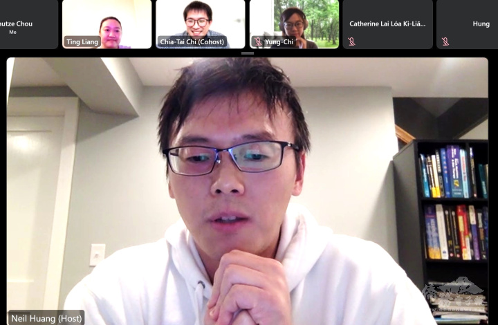 臺語研習會第二天的主持人黃冠勳理事