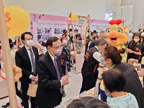 111年度「馨生公益市集」開展，以行動支持被害人保護，分享馨生人努力的成果