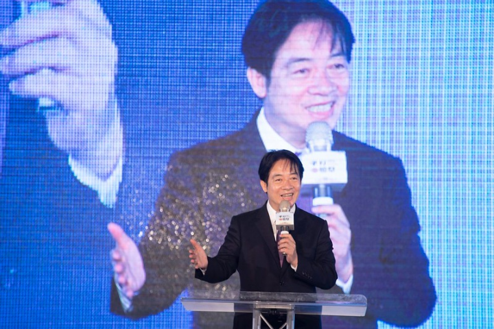 副總統出席「2022鯤鯓王平安鹽祭開幕式暨南鯤鯓代天府慶讚建廟360週年」，並致詞