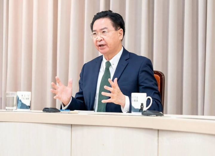 Foreign Minister Joseph Wu (吳釗燮).