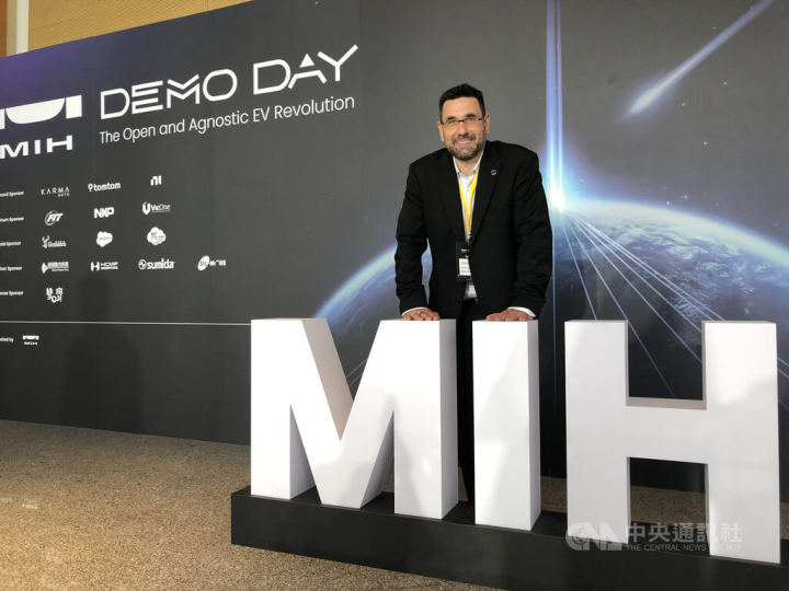 美國豪華電動車製造商Karma Automotive加入MIH開放電動車聯盟，明年將推出純電動車款。圖為Karma科技平台、電動化移動暨創新部門資深副總裁薩赫諾（Chris Sachno）。