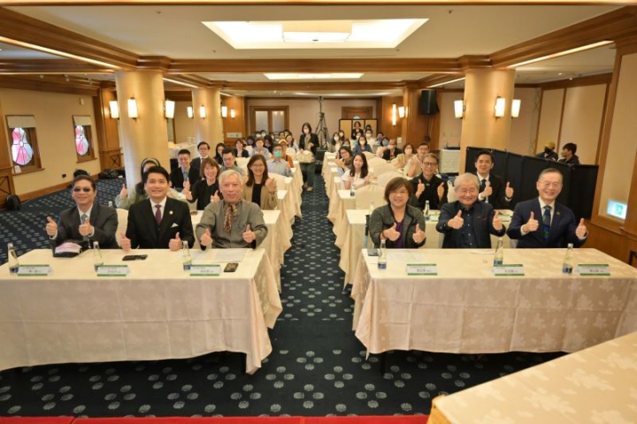 「2022第五屆GCSF全球企業永續論壇」之「淨零、綠生活、創建價值鏈」專場論壇與會嘉賓與現場合影