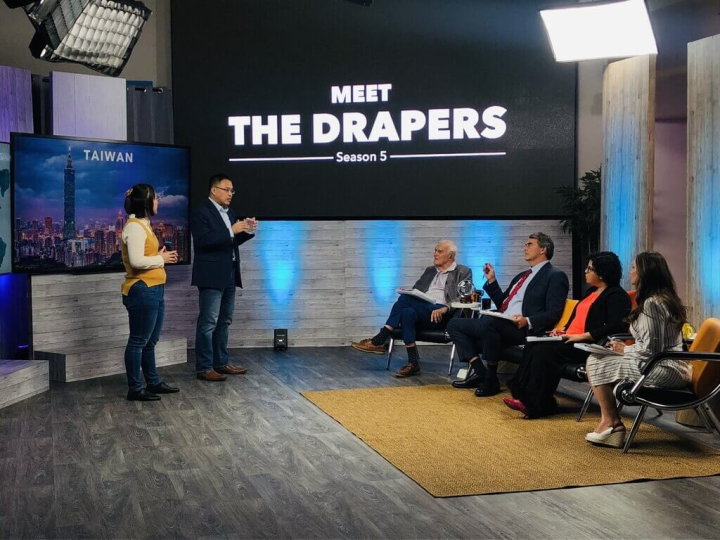 美國知名矽谷創投節目「矽谷新創達人」（Meet The Drapers）播出第5季，來自台灣的生醫技術新創團隊精拓生技以敗部復活之姿，摘下本季冠軍，抱走百萬美元獎金。（杰德影音提供）