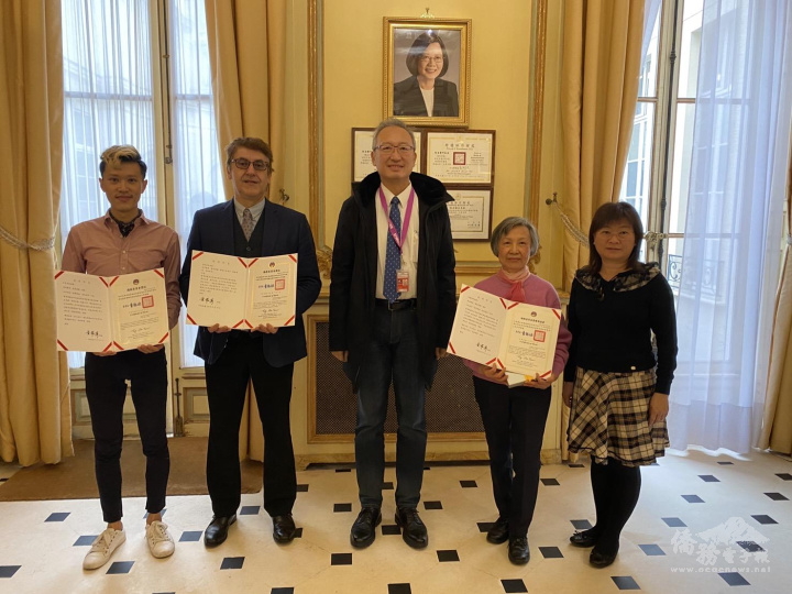 駐法國代表處於11月15日辦理「2022年海外僑民教師獎勵表揚活動」