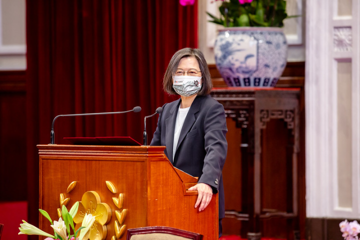 總統接見「2022北美洲臺灣人醫師協會回國訪問團」，並致詞