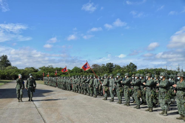 國軍地面通資部隊111-2梯基地訓練開訓。（陸軍步兵第203旅提供）