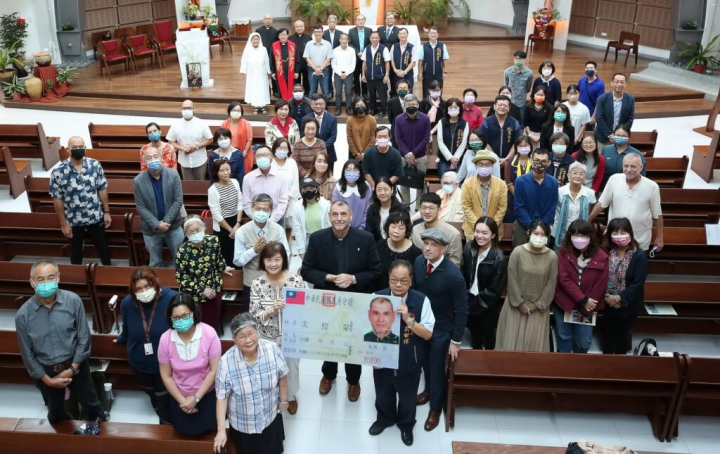 西班牙籍神父、靜宜大學西文系副教授沈拉蒙來台31年致力於教育工作、傳遞基督信仰，近日取得台灣身分證。（圖取自靜宜大學網頁www.pu.edu.tw）