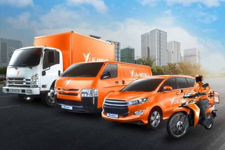 年末旺季，批發零售及電商訂單多，即時快遞的需求不再僅限於機車，中小企業貨車需求顯著提升，例如大量大件出貨或調貨、會展活動進撤場、製造業大型機具配送等。（國際物流公司Lalamove提供）