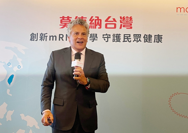 莫德納全球資深副總裁柏格斯泰特（Patrick Bergstedt）來台，他表示，莫德納下一個最快的產品會是呼吸道方面的疫苗開發。