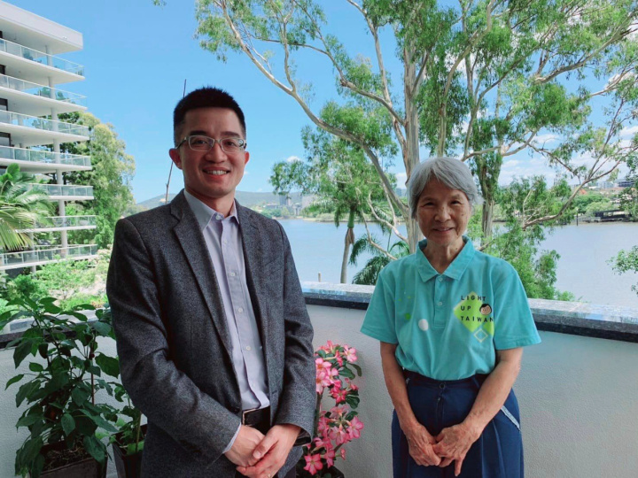 歐陽群拜訪旅居布里斯本前國策顧問邱垂亮教授夫人邱林月琴