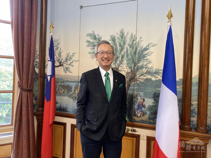 駐法國代表處大使吳志中接受僑務電子報專訪
