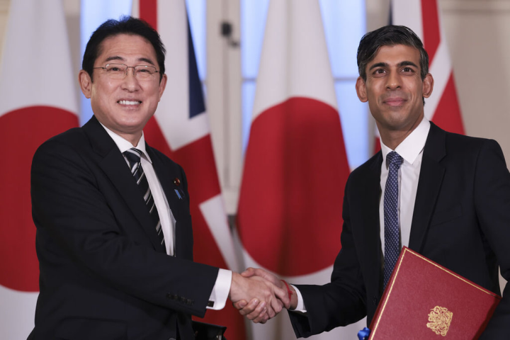 日相岸田文雄與英相蘇納克倫敦時間11日正式簽署「相互准入協定」，雙方將可在對方領土部署武裝部隊，英國因此成為第一個可在日本駐軍的歐洲國家。（英國首相府提供）