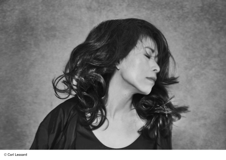 加拿大越南裔作家金翠（Kim Thúy）是2023年台北書展一大亮點，將待著處女著作《搖籃曲》中文版出席台北國際書展。(時報出版提供)