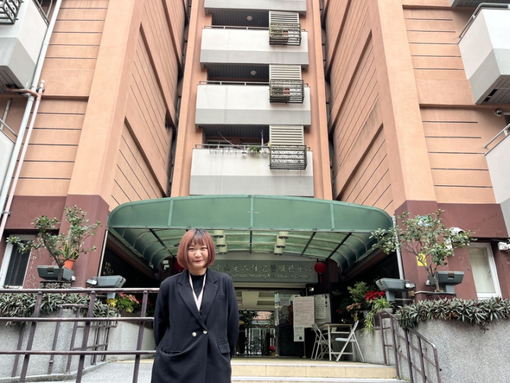 台北市超過65歲人口去年超過20%，邁入超高齡社會門檻，不少高齡者選擇到老人住宅居住。中山老人住宅主任賴子鈺表示，希望營造舒適環境，讓長輩有家的感覺。