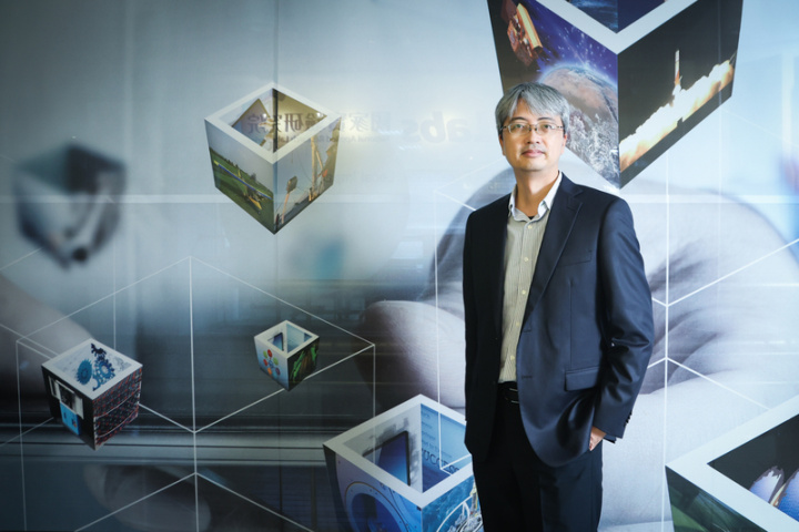 國家實驗研究院台灣半導體研究中心主任侯拓宏說，台灣半導體產業居先行者優勢，是因為人才面很完整，預見未來也會有非常高品質工程師在台生根，「這不是任何政府花上幾千億就可以複製」。