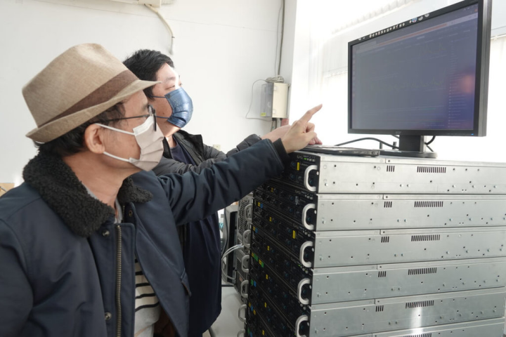 成功大學10日宣布成功研發「平等拓樸」高效率網路拓樸架構，對美、中、日及歐盟建置1E等級超級電腦，將是關鍵核心技術。（成功大學提供）