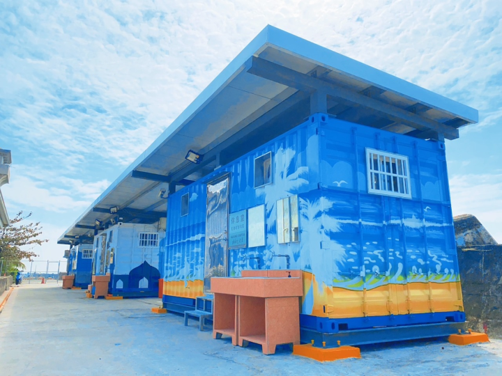 漁業署與東港區漁會攜手打造「鹽埔漁港外籍船員盥洗暨休憩設施」，於18日正式啟用。(圖：漁業署)