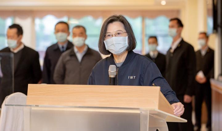  總統在「空軍第四聯隊」春節勗勉致詞