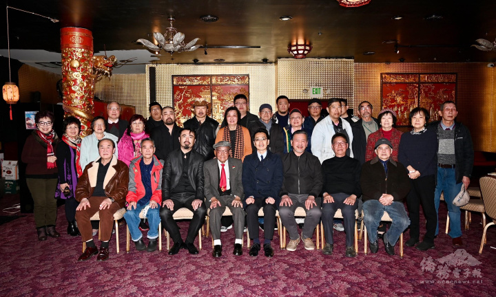 Representantes e invitados en el banquete de primavera de 2023 de la Logia Suprema de San Francisco.