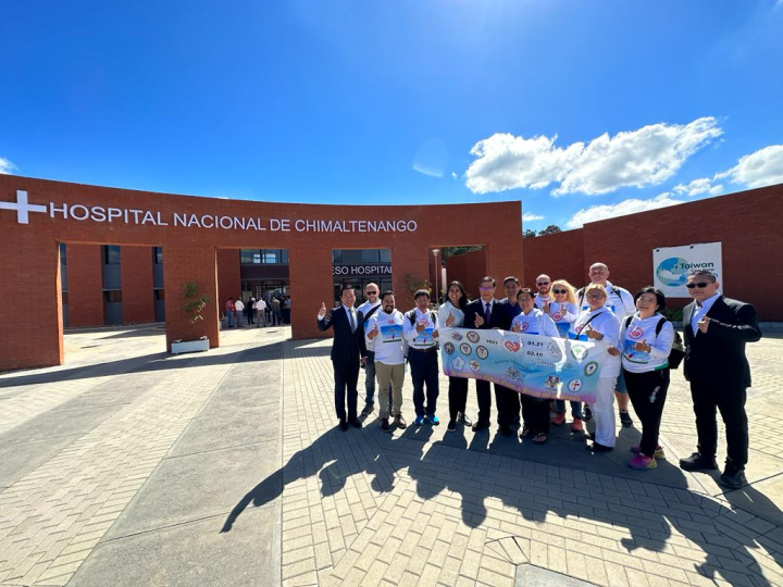 曹立傑視察我國協建瓜地馬拉Chimaltenango醫院計畫