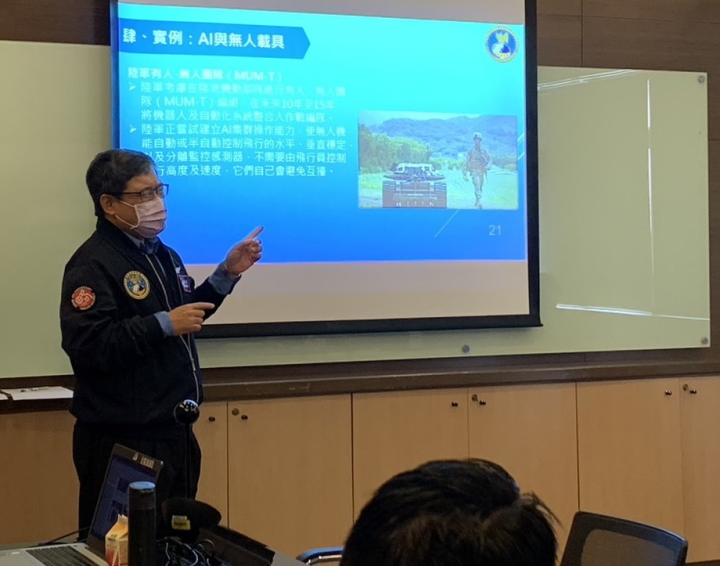 國防院學者舒孝煌指出，隨著技術發展，中國高空偵察汽球所處平流層的戰略地位也日趨重要。(圖：舒孝煌臉書)