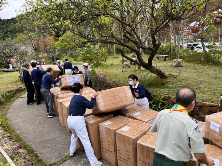 強震重創土耳其及敘利亞地區，駐台土耳其辦事處日前發起物資募捐，10日起至17日間並有1萬630名志工投入協助整理，盼早日將物資送到災民手中。（慈濟提供）