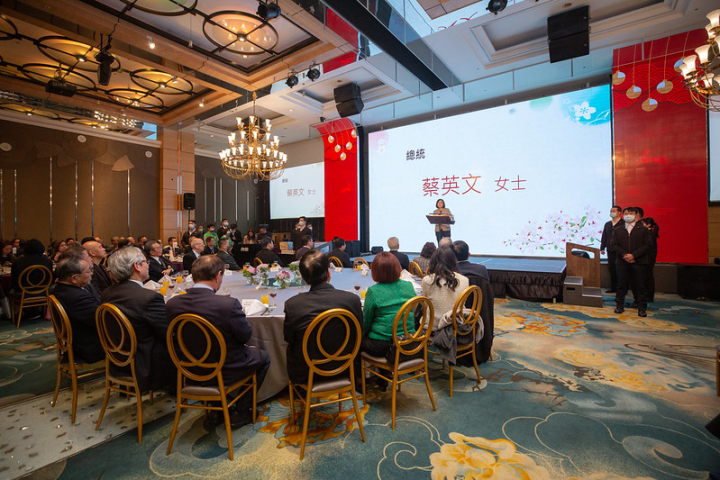 總統出席「台灣之友會『感恩迎新春聯歡之夜』」，並致詞