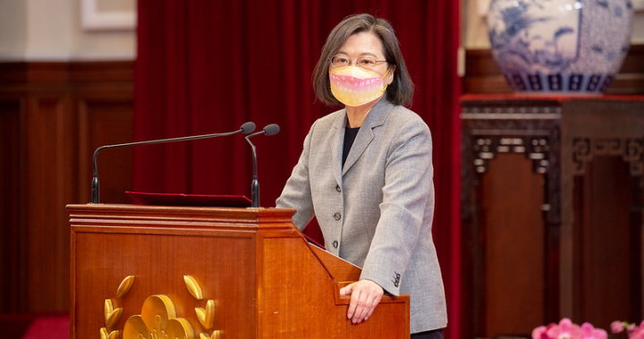 總統接見「110年度績優捐血人代表」並致詞