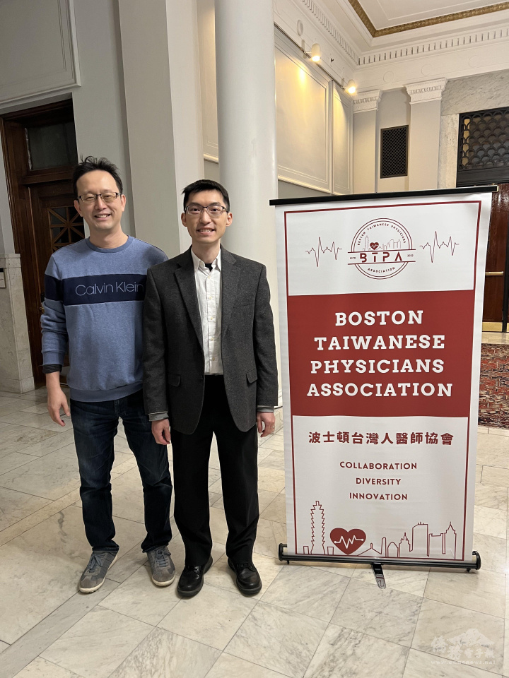 創會會長陳思達與主講余坤興