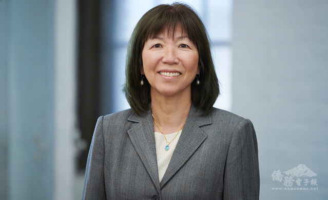 專題主講人鄭秀華博士